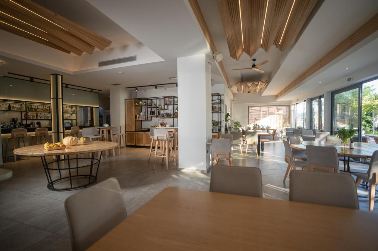 Zoe Seaside Resort Gialova Exterior foto