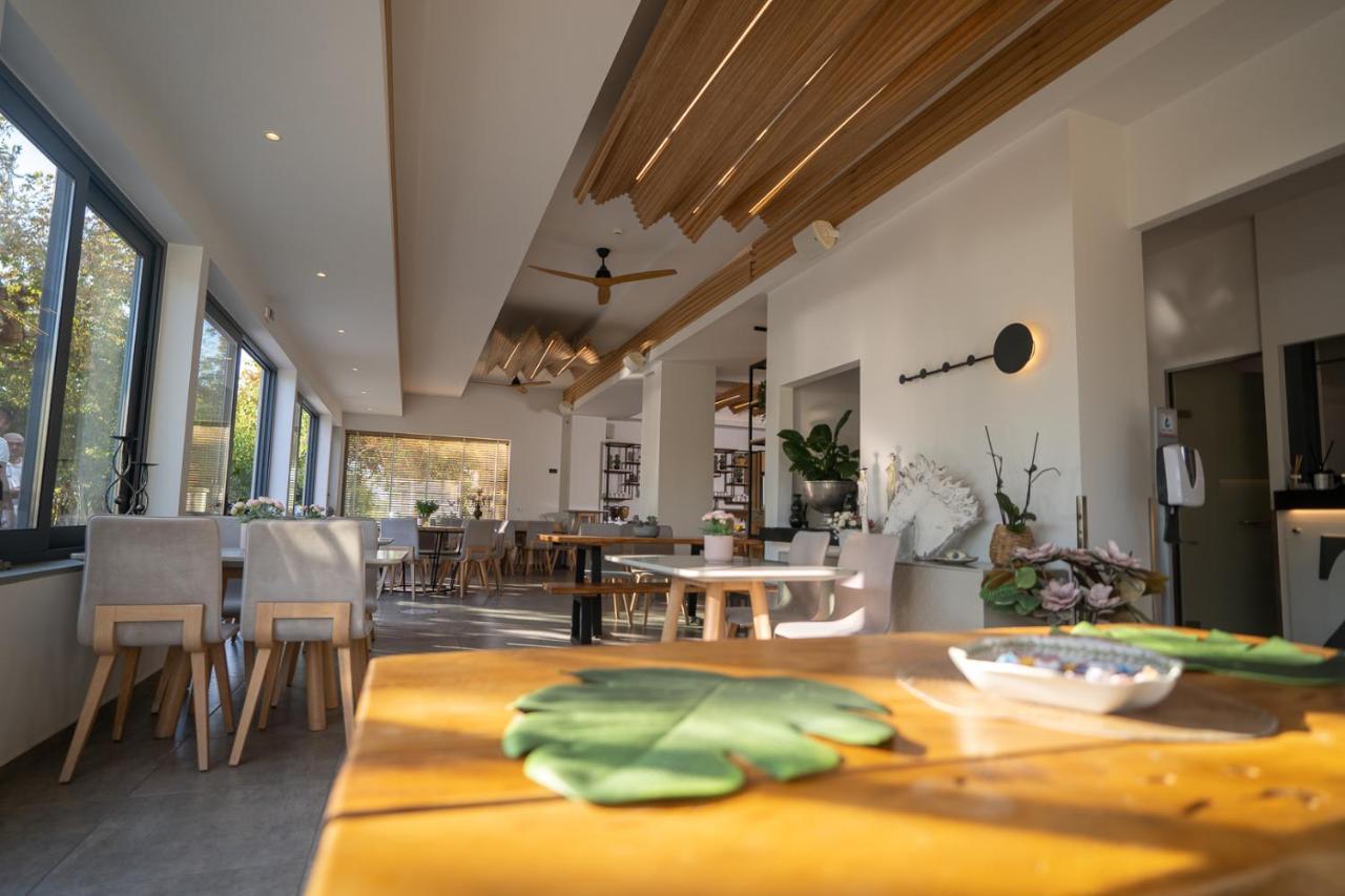 Zoe Seaside Resort Gialova Exterior foto